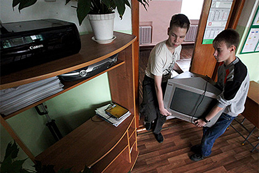 Минздрав хочет убрать с ТВ рекламу нездоровой пищи