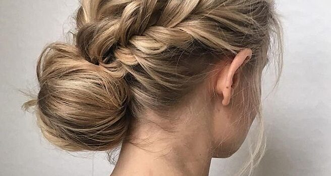 Прически для поездок и путешествий: 5 вариантов