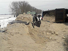 В Рязанском районе в ДТП попали три легковушки и самосвал