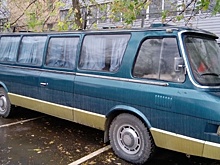 На продажу выставлен редкий микроавтобус ЗИЛ-3207