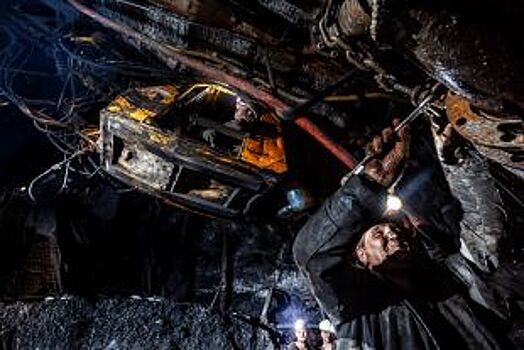 Угольные предприятия принимают меры по погашению долгов по зарплате