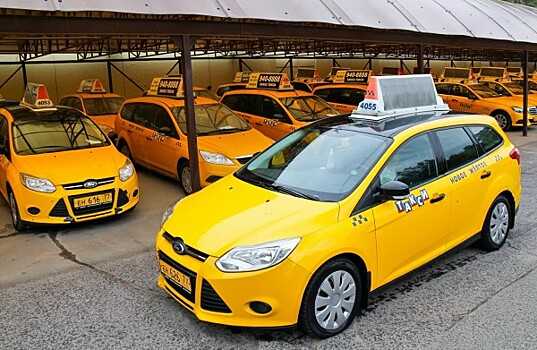 Названы самые популярные автомобили-такси