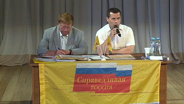 Кандидат на пост губернатора МО от партии «Справедливая Россия» встретился с жителями Мытищ
