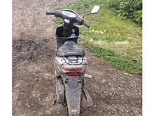 В Омской области двое детей не справились со скутером и оказались в больнице