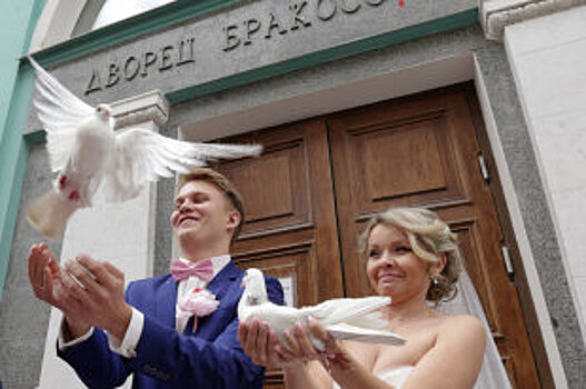 Кто покорил Гродно свадебным дефиле при полном параде