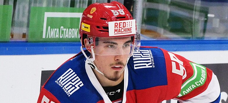 Форвард СКА Кузьмин: «Нос после удара превратился чуть ли не в треугольник. У доктора золотые руки, все поправил. Договорились, что полторы недели занимаюсь только в зале»