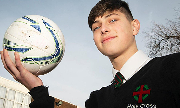 В Англии 17-летний футболист умер от удара током