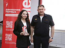 В Самарской области сотрудники полиции приняли участие в церемонии вручения паспортов юным жителям региона
