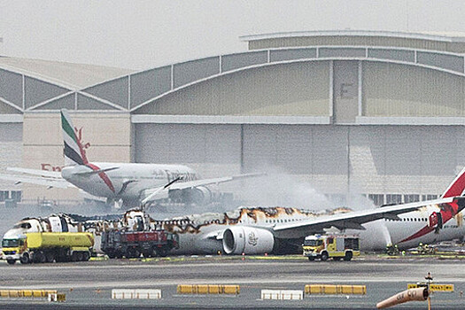 У пассажиров горящего самолета в Дубае было 60 секунд на спасение