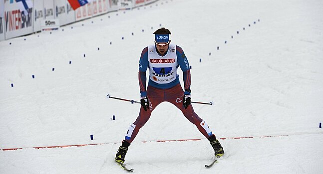Устюгов выиграл чемпионат России по лыжным гонкам в классическом спринте