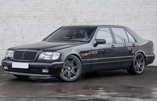 Mercedes Brabus 7.3 W140 родом из 90-х до сих пор внушает страх