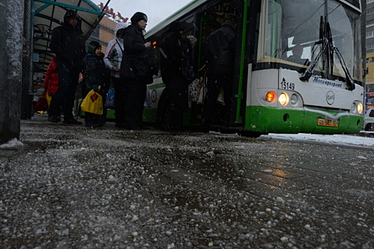 В обработке дорог Подмосковья реагентами было задействовано более 160 единиц спецтехники