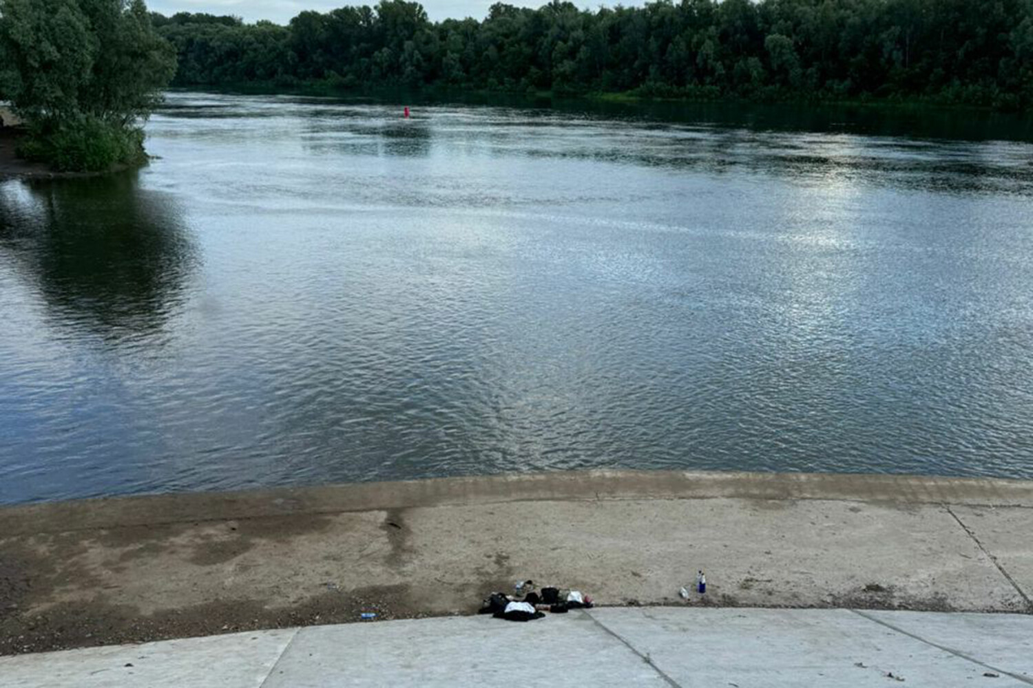 В Башкирии ищут школьника, которого унесло течением на реке