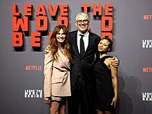 56-летняя Джулия Робертс вышла в свет в мини-юбке и была раскритикована в сети