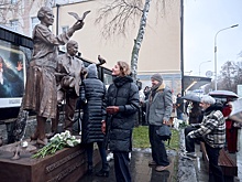 Долгожданный памятник основателям Камерного театра появился в Москве