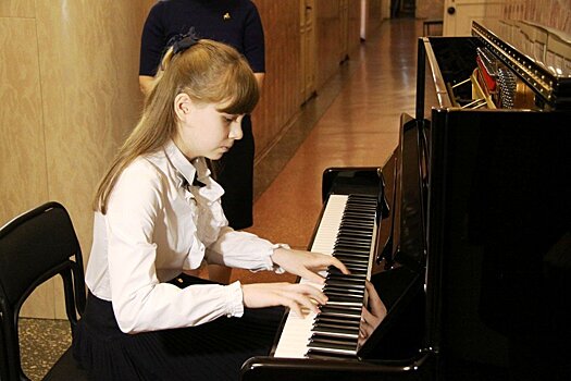 Еще 20 фортепиано от президента получат южноуральские школы искусств