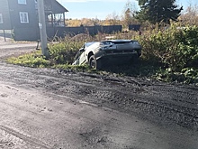 Легковушка вылетела в кювет в кузбасском городе