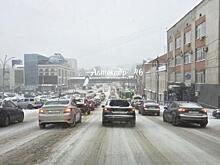 В Курске из-за ДТП и снегопада образовались большие пробки