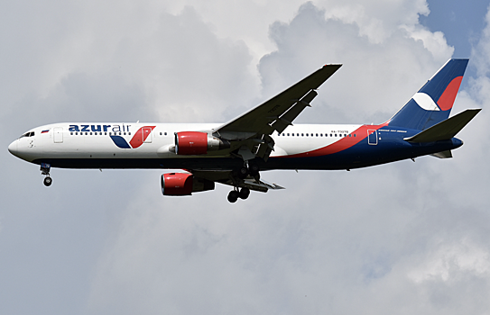 Пассажиры AZUR Air еще сутки вынужденно отдохнут на Пхукете