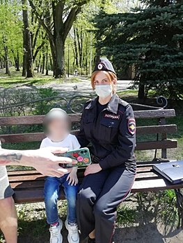 В Калининграде полицейские нашли маму потерявшегося 3-летнего ребёнка