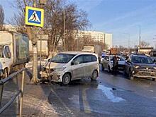 В Самаре в ДТП с тремя автомобилями пострадала женщина