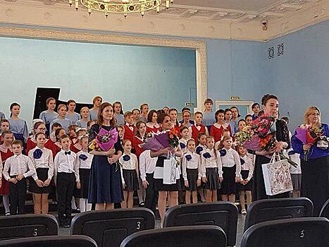 Хоровой коллектив Музыкальной школы №66 выступил с отчетным гала-концертом