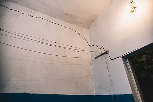 Кемеровская УК попалась на грубых нарушениях в центральных многоэтажках