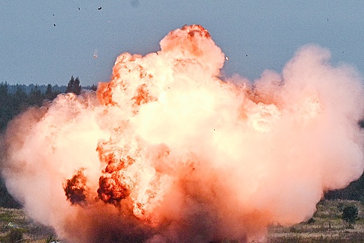 Появилось видео удара ВС РФ по солнечной электростанции в Одесской области