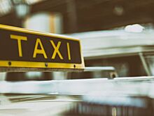 В ДТП в Ростове пострадал пассажир такси