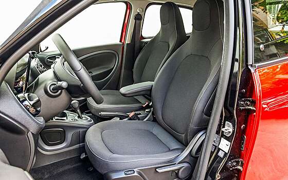 Хорошо знакомый корейский хэтчбек снова можно купить в РФ: совсем недорого