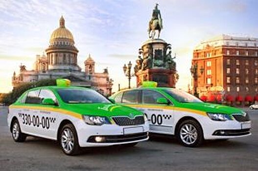 В День города петербуржцев будет возить Петр Первый