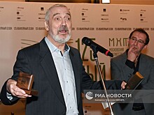 В МХТ имени Чехова вручили наградные "Чайки"
