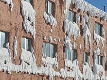 Еще один российский город сковало после мощной метели