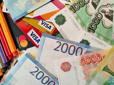 В 2025 году средняя зарплата в России может превысить 105 тысяч рублей