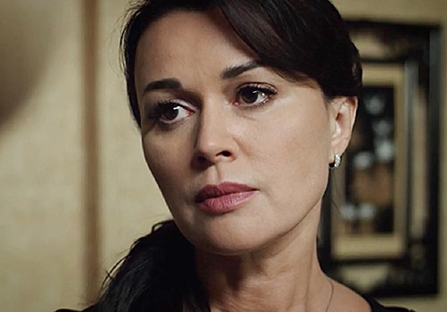 Анастасия Заворотнюк впервые за долгое время вышла в свет