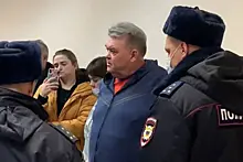 Заслуженного тренера России наказали за отказ надеть маску в Пулково