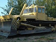 Уникальный трактор с электрической трансмиссией и тяговым классом 25 — ДЭТ-250