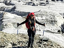 Стало известно, что рядом с Наговициной находится тело альпиниста, погибшего десять лет назад