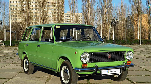 В Тольятти продают один из последних ВАЗ-2102 более чем за миллион рублей