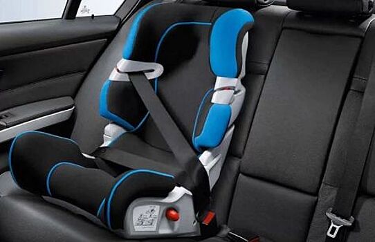 Варианты размещения детских кресел в автомобиле Renault Sandero Stepway