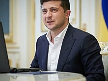 Зеленский щедро «усыпал» наградами и званиями украинских артистов