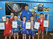 Сотни соперников обошли самбисты из Линево на международном турнире