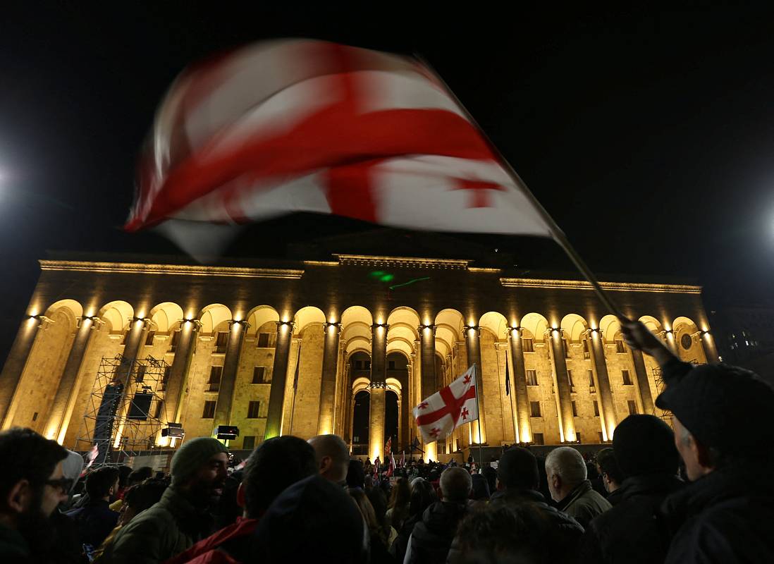 Грузии предрекли смену политического курса после требований Запада