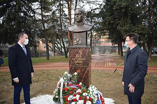 В Черногории установили памятник маршалу Жукову