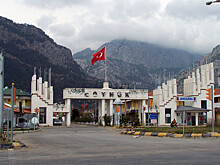 Трое россиян пострадало при пожаре в Турции