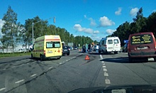 Тройное ДТП на выезде из Ярославля: пострадали четыре человека