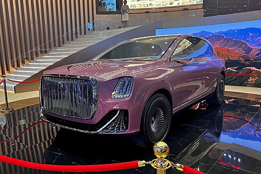 Роскошный кроссовер Hongqi E-LS превратится в серийную модель в 2025 году