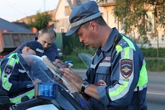 На красноярских дорогах полицейские усиливают контроль за мотоциклистами