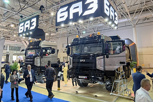 В Новом Уренгое прошла передача первого российского тягача БАЗ в эксплуатацию