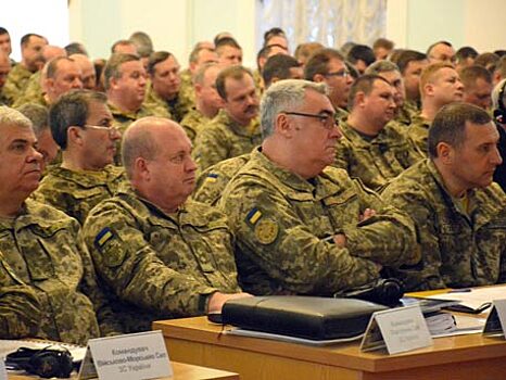 В Киеве экстренно собрали высшее руководство ВСУ